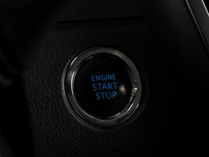 Седан Toyota Camry 2021 года, 3049000 рублей, Тюмень