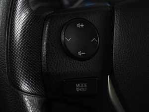 Седан Toyota Corolla 2015 года, 1299000 рублей, Тюмень