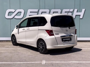 Минивэн Honda Freed 2010 года, 899000 рублей, Большой Сочи