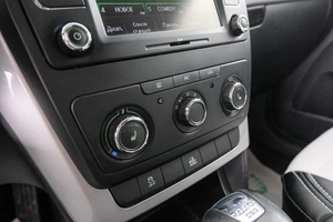 Внедорожник Skoda Yeti 2012 года, 1189000 рублей, Красноярск