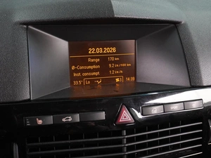 Седан Opel Astra 2010 года, 649000 рублей, Воронеж