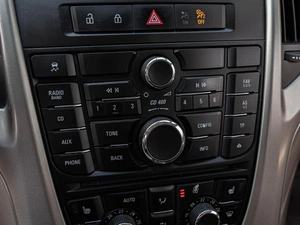 Хетчбэк Opel Astra 2012 года, 760000 рублей, Краснодар