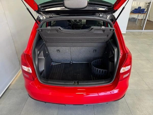 Хетчбэк Skoda Fabia 2014 года, 835000 рублей, Красноярск