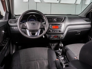 Хетчбэк Kia Rio 2012 года, 879000 рублей, Воронеж