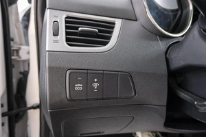 Седан Hyundai Avante 2011 года, 999000 рублей, Красноярск