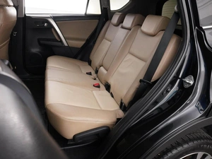 Внедорожник Toyota RAV4 2014 года, 1399046 рублей, Москва