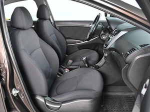 Седан Hyundai Solaris 2014 года, 1235000 рублей, Аксай