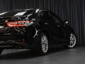 Седан Toyota Camry 2019 года, 3249000 рублей, Тюмень