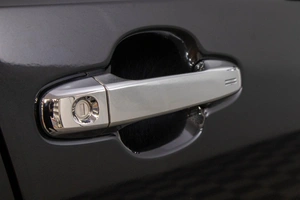 Внедорожник Toyota C-HR 2017 года, 2499000 рублей, Барнаул