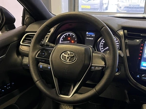 Седан Toyota Camry 2019 года, 2249000 рублей, Красноярск