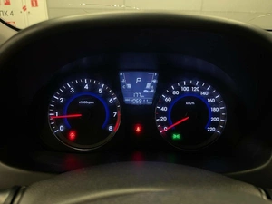 Седан Hyundai Solaris 2013 года, 997000 рублей, Красноярск