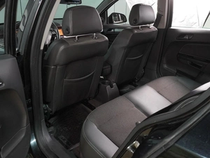 Хетчбэк Opel Astra 2013 года, 679000 рублей, Воронеж