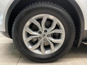 Внедорожник Land Rover Discovery 2017 года, 3500000 рублей, Красноярск