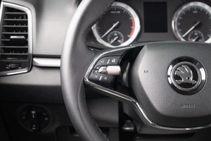 Внедорожник Skoda Karoq 2021 года, 2339000 рублей, Оренбург