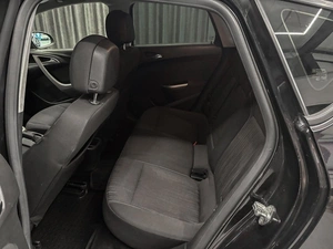 Хетчбэк Opel Astra 2011 года, 650000 рублей, Красноярск