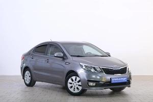 Седан Kia Rio 2015 года, 989000 рублей, Омск