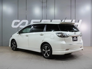 Минивэн Toyota Wish 2013 года, 1439000 рублей, Воронеж