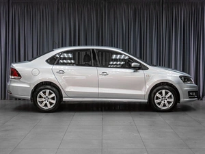 Седан Volkswagen Polo 2015 года, 899000 рублей, Тюмень