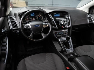 Хетчбэк Ford Focus 2013 года, 935000 рублей, Краснодар
