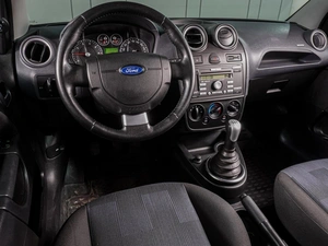 Хетчбэк Ford Fiesta 2008 года, 499000 рублей, Воронеж