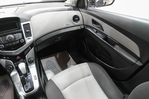 Хетчбэк Chevrolet Cruze 2012 года, 799000 рублей, Новокузнецк