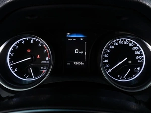 Седан Toyota Camry 2018 года, 2649000 рублей, Тюмень