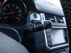 Внедорожник Land Rover Range Rover Evoque 2012 года, 1959000 рублей, Саратов