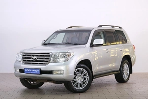 Внедорожник Toyota Land Cruiser 2009 года, 3299000 рублей, Омск