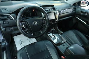 Седан Toyota Camry 2014 года, 1549000 рублей, Омск