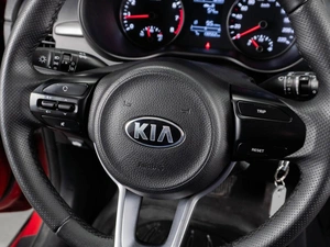 Хетчбэк Kia Rio X-Line 2019 года, 1479000 рублей, Тюмень