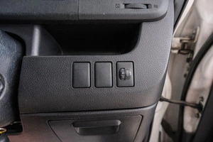 Минивэн Toyota Voxy 2010 года, 1349000 рублей, Красноярск