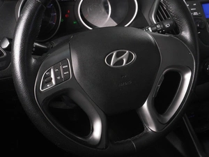 Внедорожник Hyundai ix35 2015 года, 1349000 рублей, Красный Пахарь