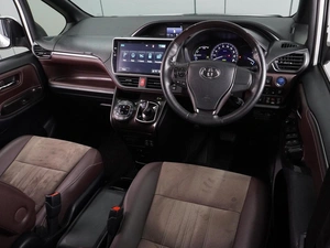 Минивэн Toyota Esquire 2018 года, 2499000 рублей, Воронеж