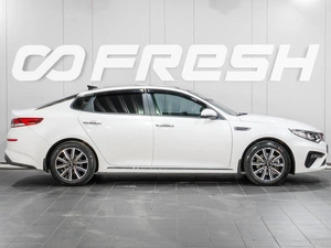 Седан Kia Optima 2019 года, 2550000 рублей, Сургут