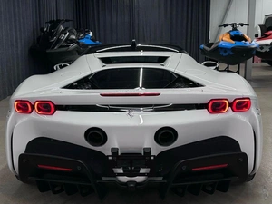 Купе Ferrari SF90 Stradale 2021 года, 31990000 рублей, Павловская Слобода