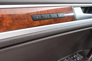 Внедорожник Volkswagen Touareg 2013 года, 1889000 рублей, Красноярск