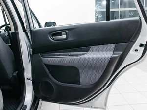 Универсал Nissan Wingroad 2018 года, 1100000 рублей, Красноярск
