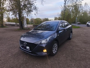 Седан Hyundai Solaris 2021 года, 900000 рублей, Красноярск