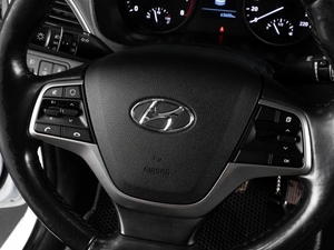 Седан Hyundai Solaris 2018 года, 1479000 рублей, Тюмень