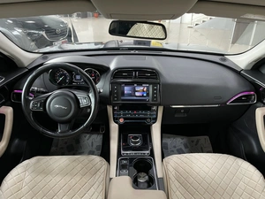 Внедорожник Jaguar F-Pace 2016 года, 2097000 рублей, Солонцы