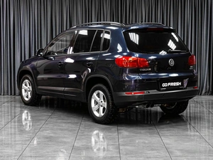 Внедорожник Volkswagen Tiguan 2012 года, 1199000 рублей, Тюмень
