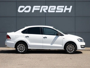 Седан Volkswagen Polo 2016 года, 895000 рублей, Краснодар
