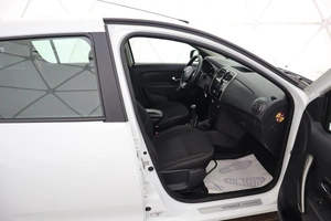 Хэтчбек Renault Sandero 2015 года, 899000 рублей, Обнинск