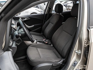 Хетчбэк Opel Astra 2011 года, 785000 рублей, Краснодар