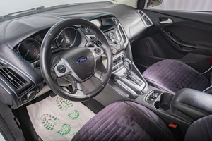 Хетчбэк Ford Focus 2012 года, 799000 рублей, Томск