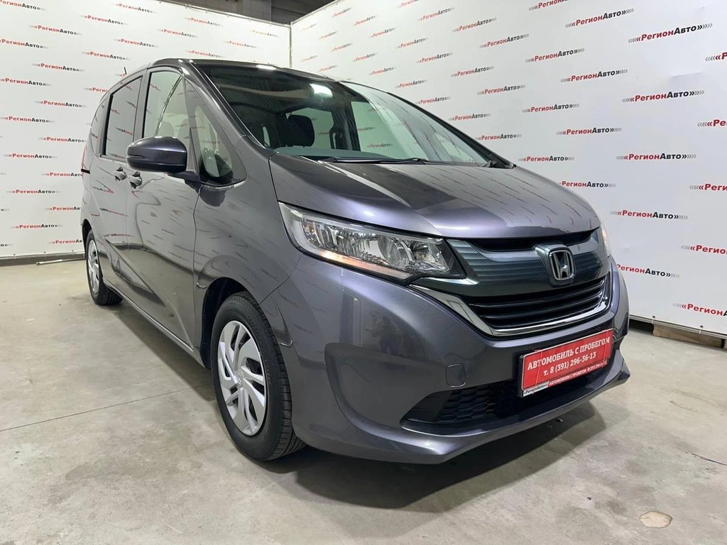 Минивэн Honda Freed 2019 года, 1450000 рублей, Красноярск