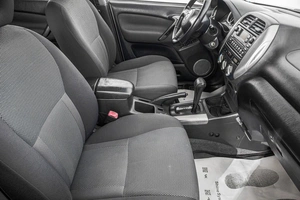 Внедорожник Toyota RAV4 2004 года, 789000 рублей, Барнаул