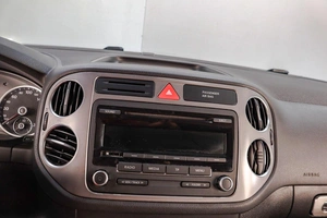 Внедорожник Volkswagen Tiguan 2010 года, 1229000 рублей, Челябинск
