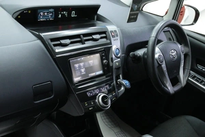 Универсал Toyota Prius Alpha 2016 года, 1398000 рублей, Солонцы