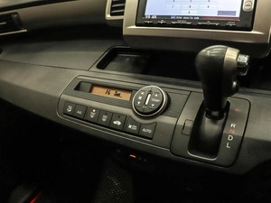 Минивэн Honda Freed 2013 года, 1249000 рублей, Красноярск